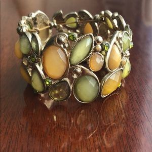 Green beaded bracelet